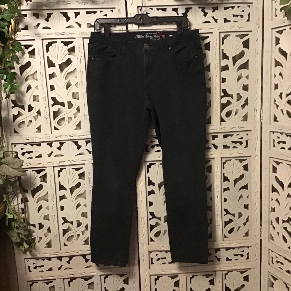 FADED GLORY FINEST MADE BLACK MID RISE STRETCHY ULTIMATE SKINNY PANTS JEANS